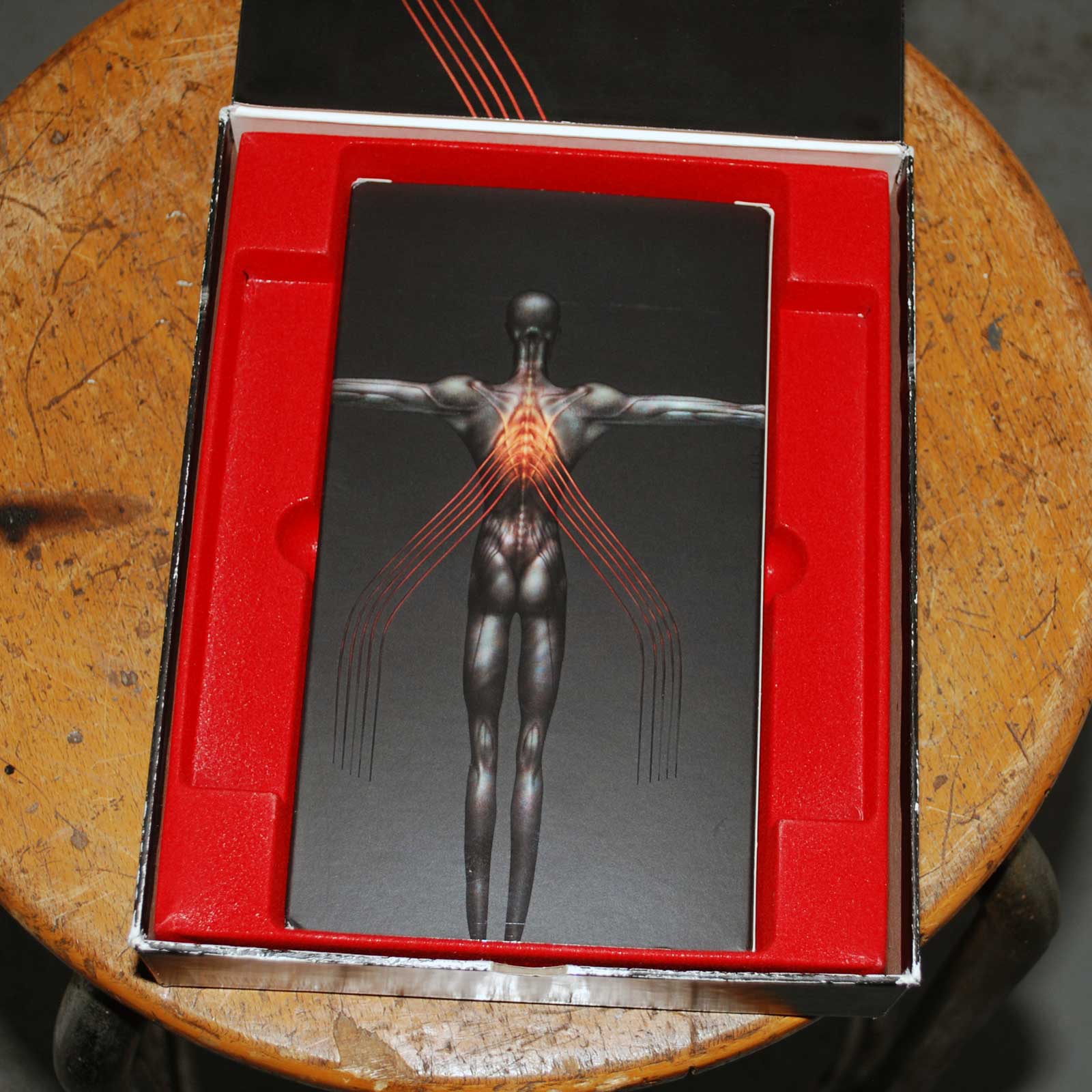 Tool Salival 2000 Red NTSC VHS Boxset US Volcano 61422-31158-2 missing CD 12