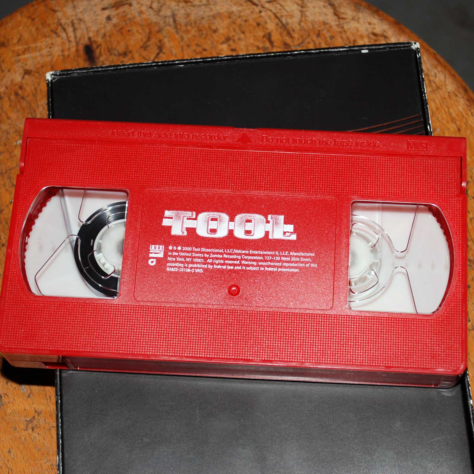Tool Salival 2000 Red NTSC VHS Boxset US Volcano 61422-31158-2 missing CD 14